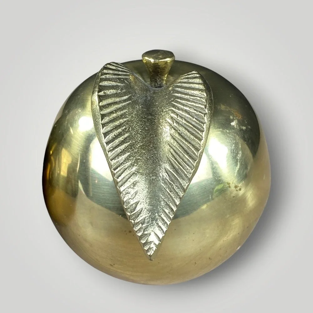 Brass Apple Paperweight Set 2 Vintage Mid Century Fruit Decor Gold Lacquer‎ 4508